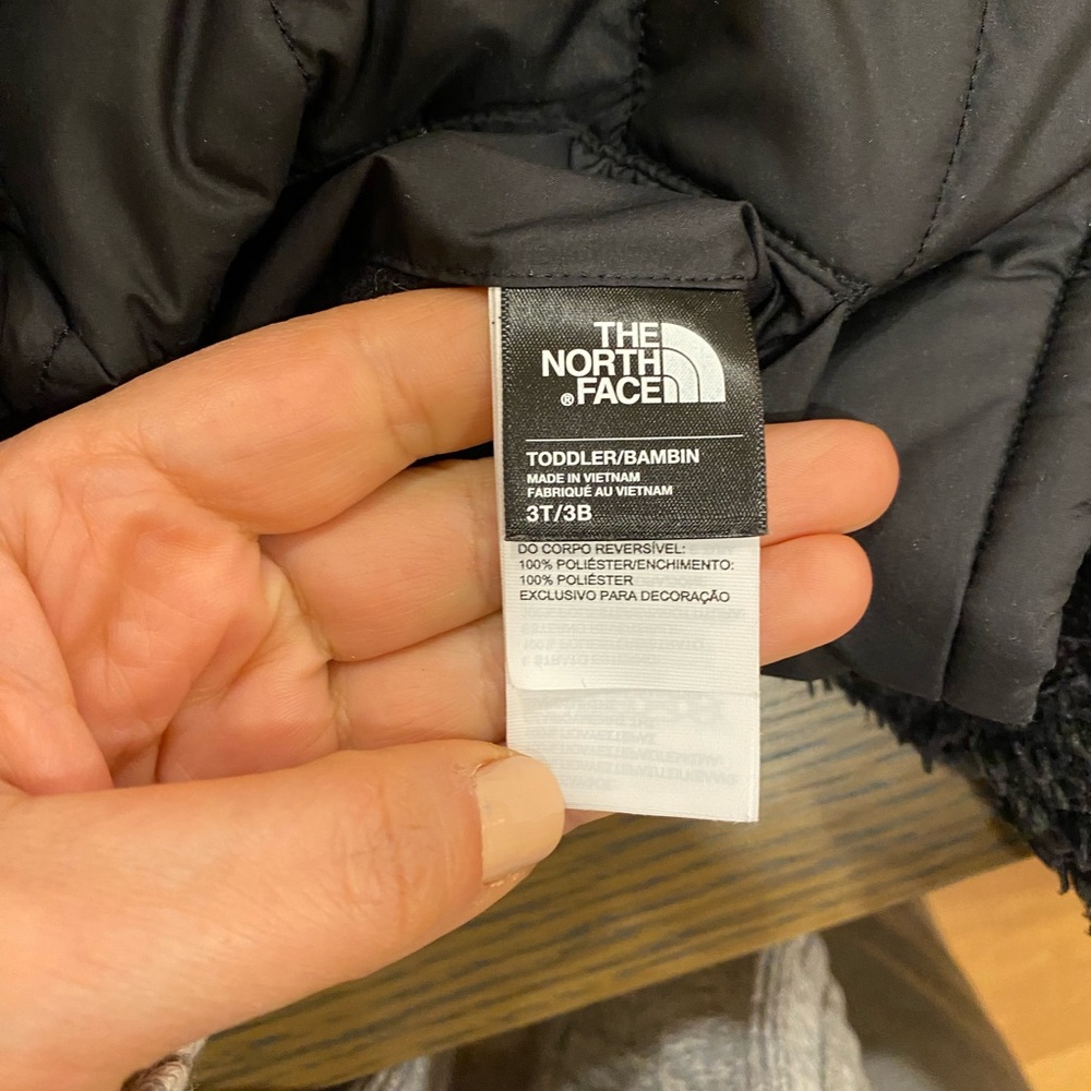 North Face Kid’s Reversible Mount Chimbo Hooded Buffalo Print Coat, Toddler 2T-3 - Picture 5 of 7